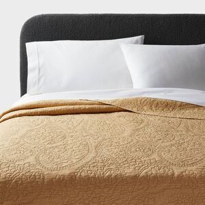 Threshold - Full/Queen Garment Washed Paisley Stitch Quilt Whe Wheat